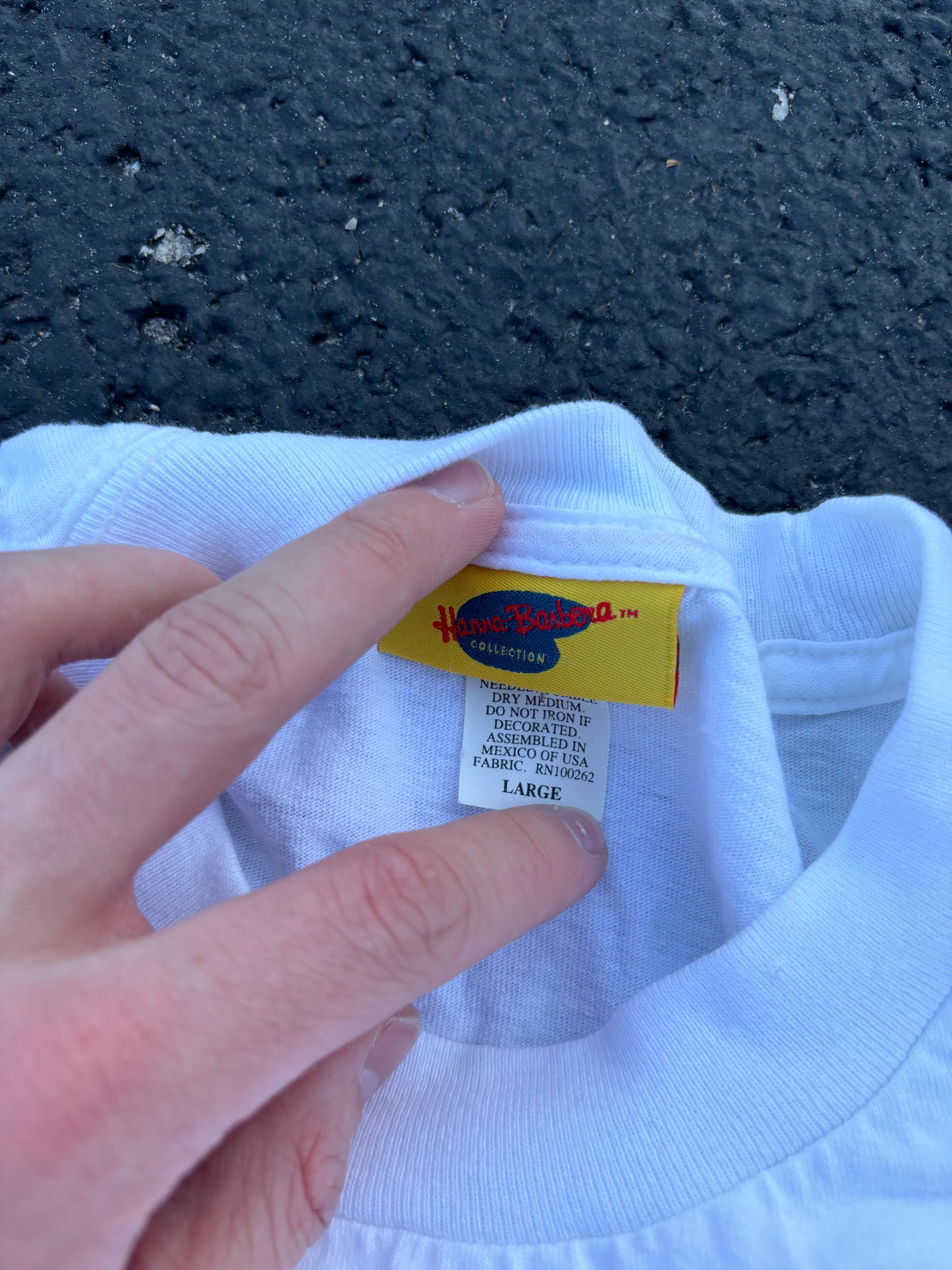 Vintage Yogi Bear Tee Large