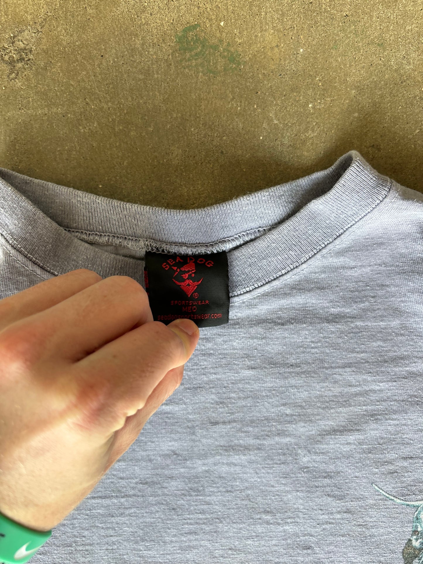 ‘00s Sea Dog Graphic Tee Large