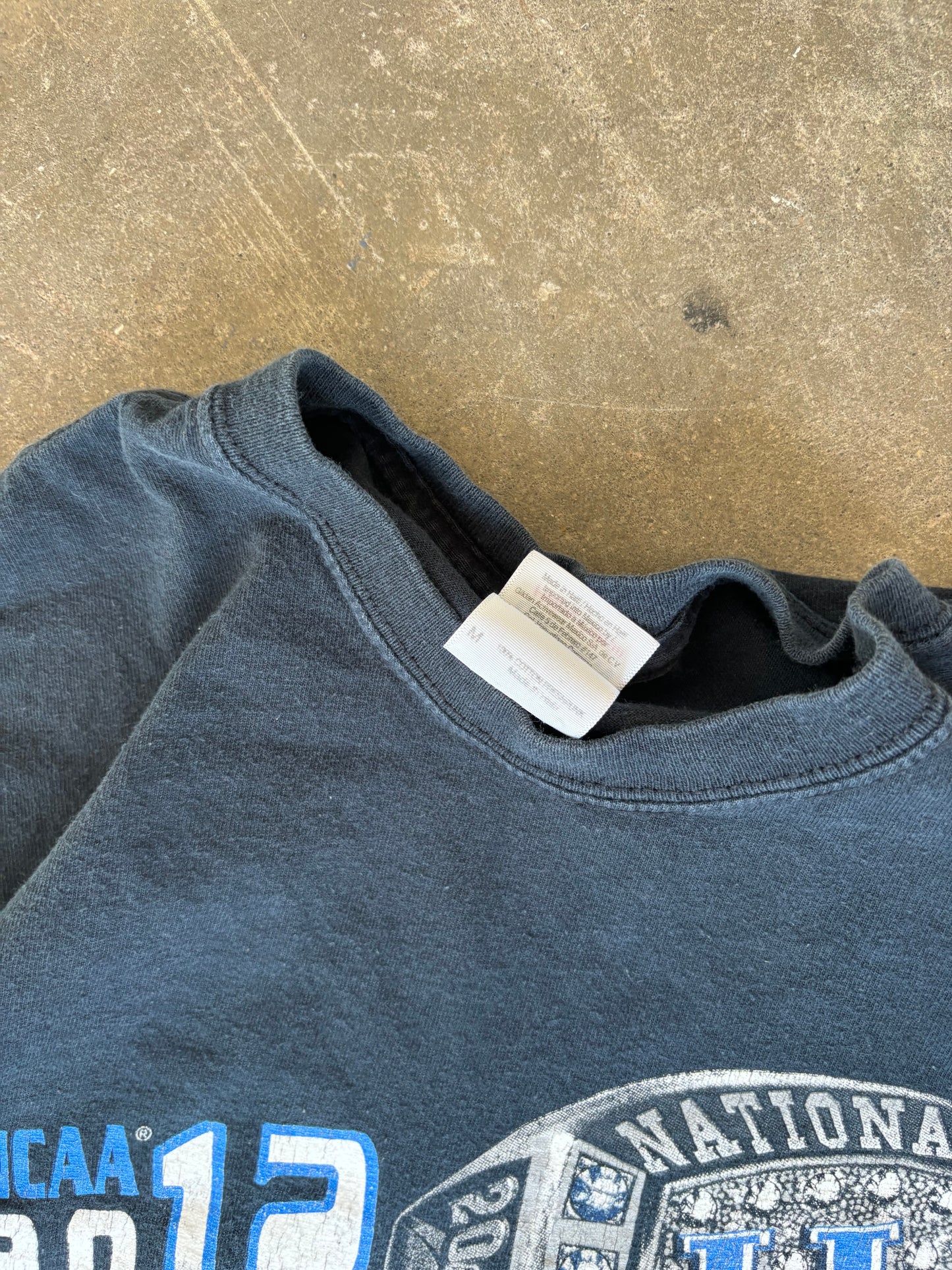 2012 Kentucky Tee Medium