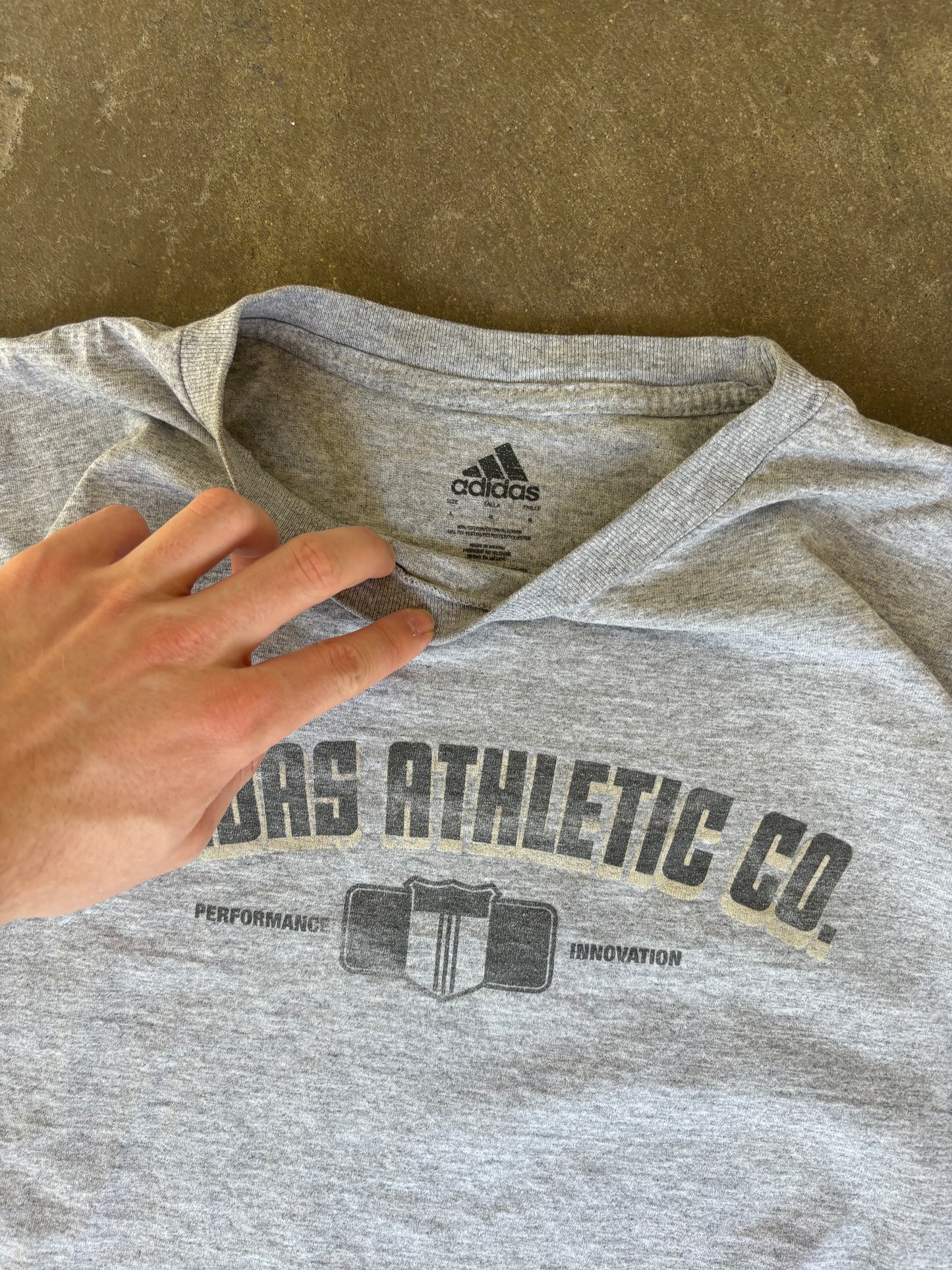 ‘00s Adidas Graphic Tee Large