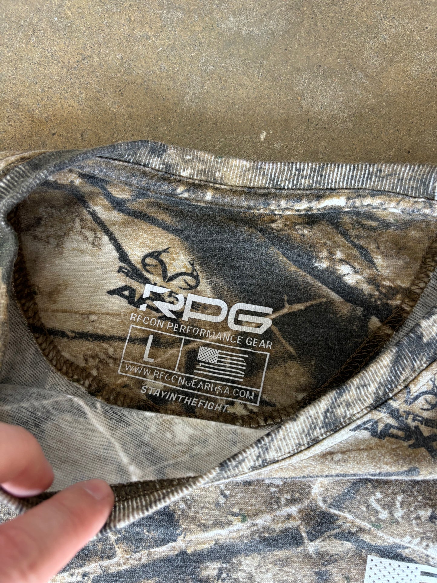 Real tree Camo Long Sleeve Large