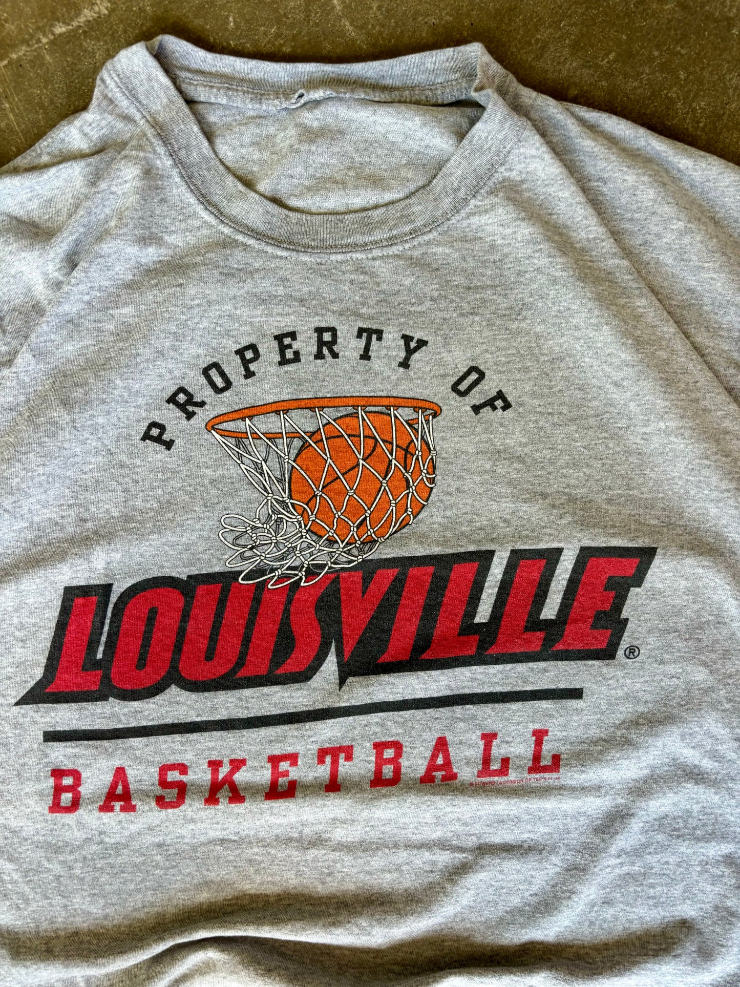 ‘90s Louisville Basketball Tee Large