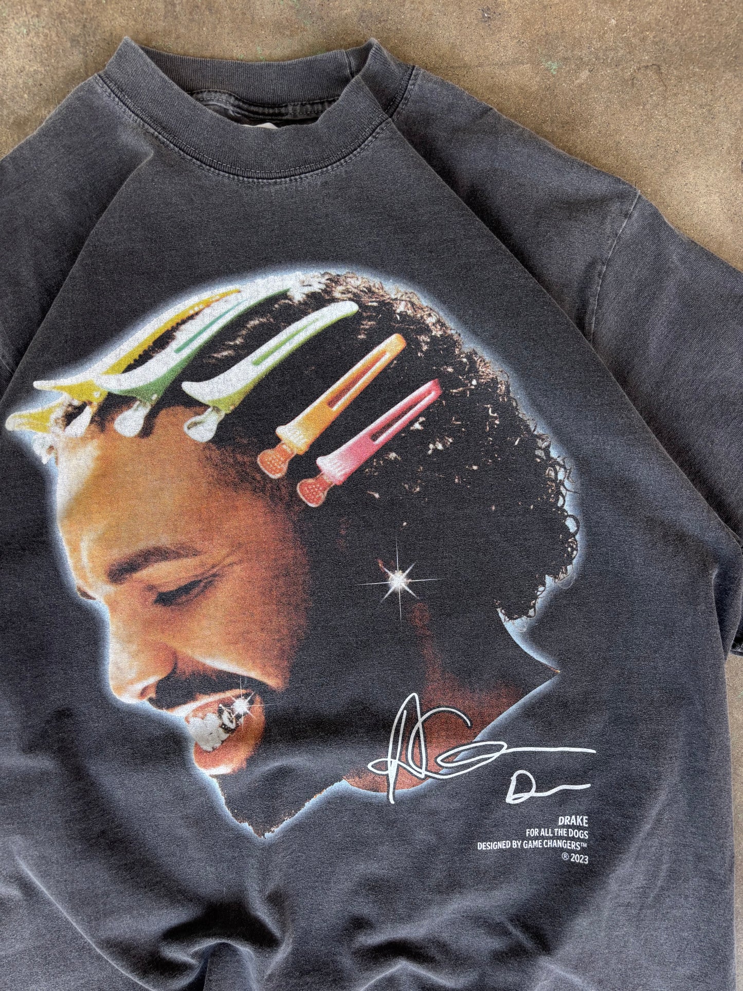 2023 For All The Dogs Drake Graphic Tee Large