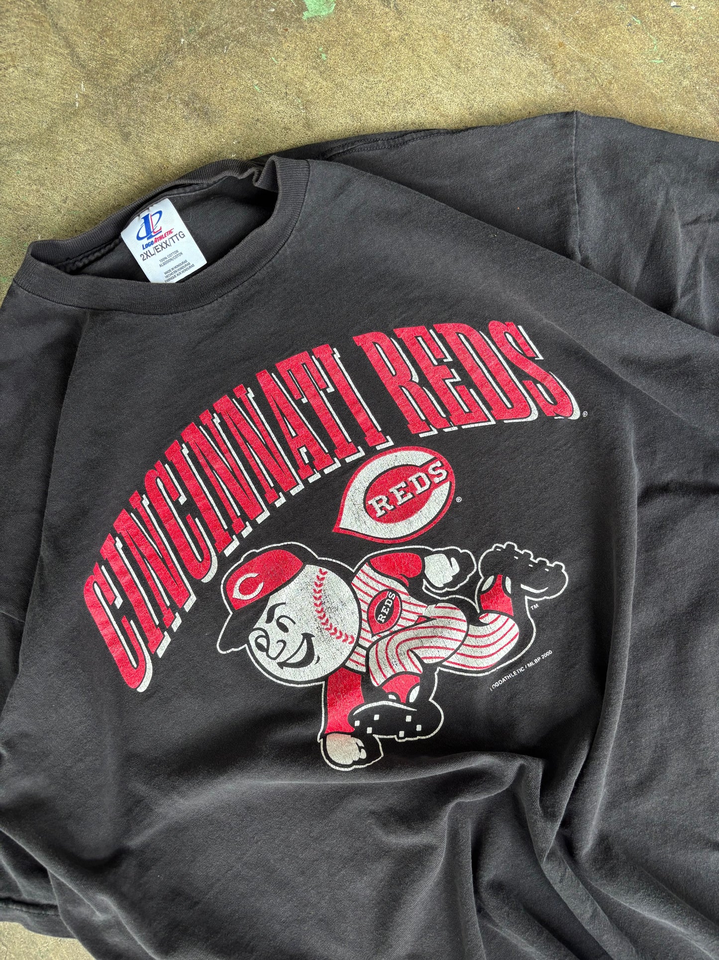2000 Cincinnati Reds Graphic Tee XXL