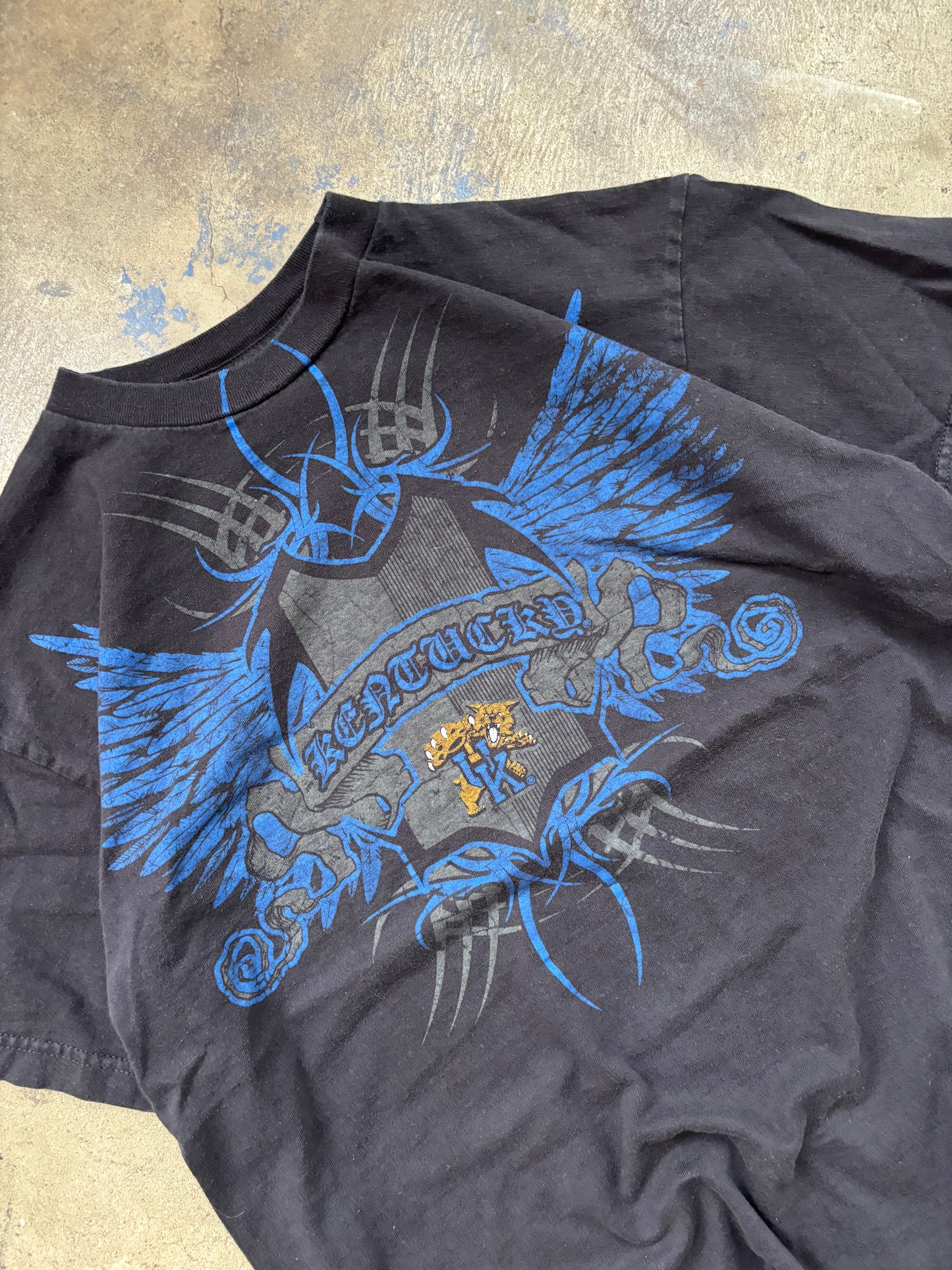 Y2K Kentucky Wildcats Graphic Tee Medium