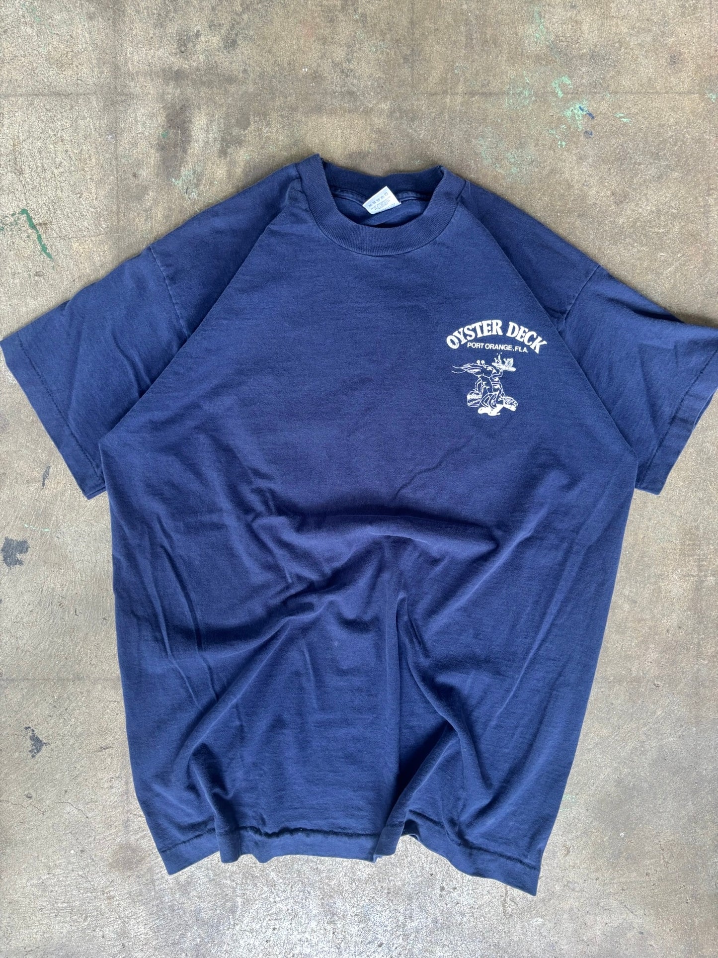 ‘90s Oyster Shack Graphic Tee Large