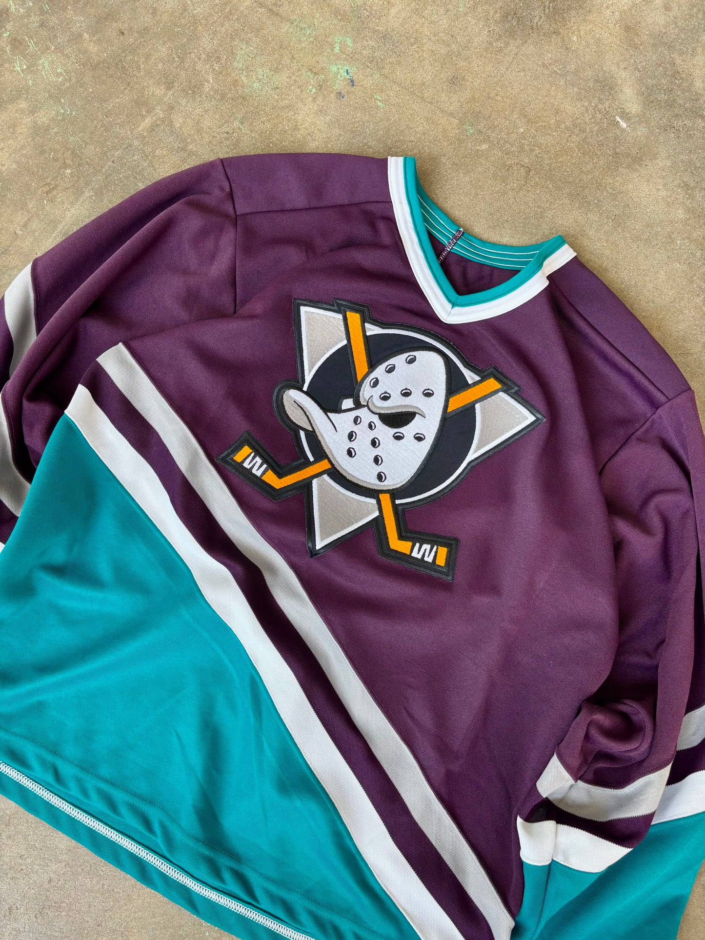 RARE Vintage ‘90s CCM NHL Mighty Ducks Jersey Medium