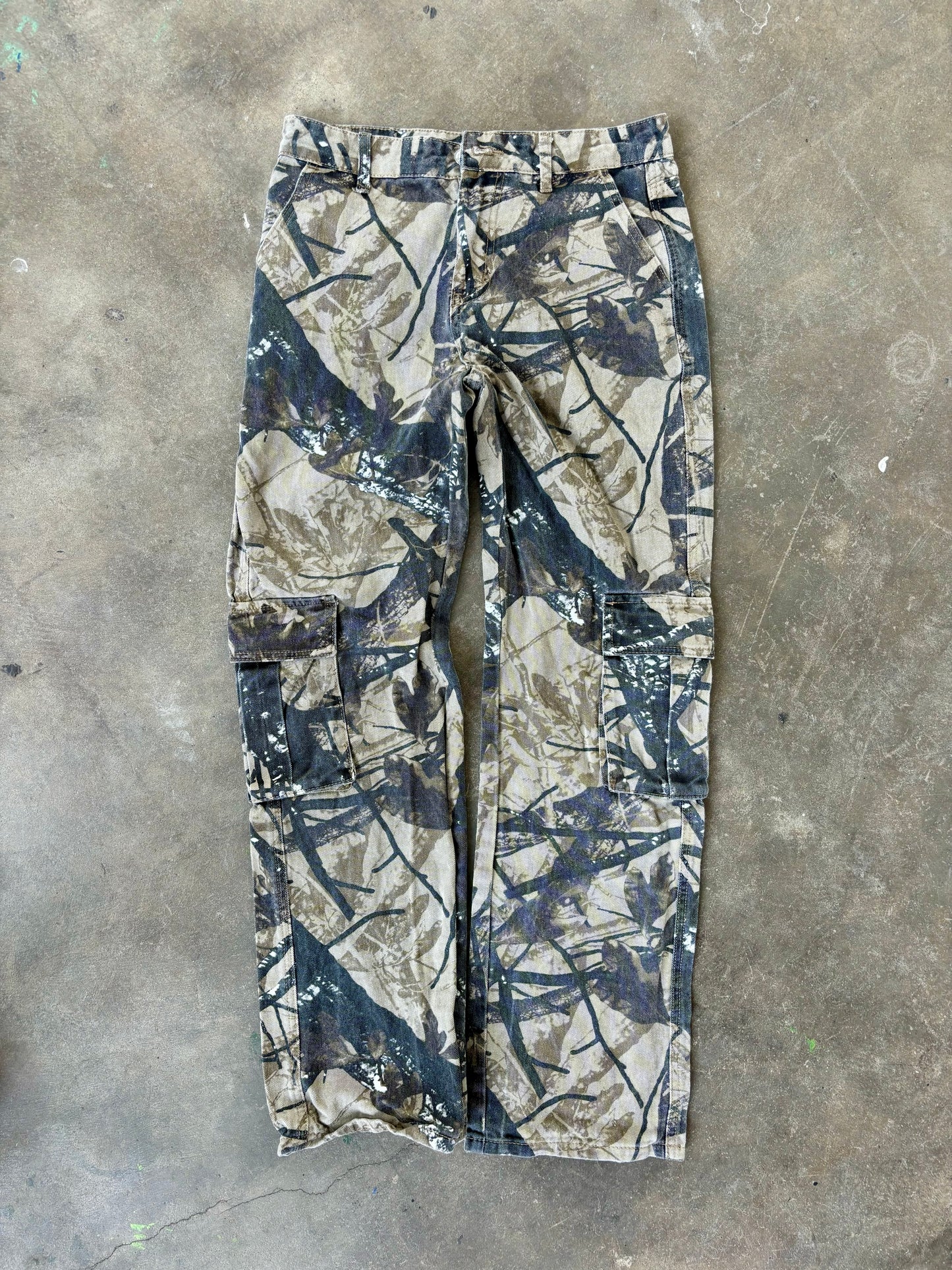 Camo pants Small