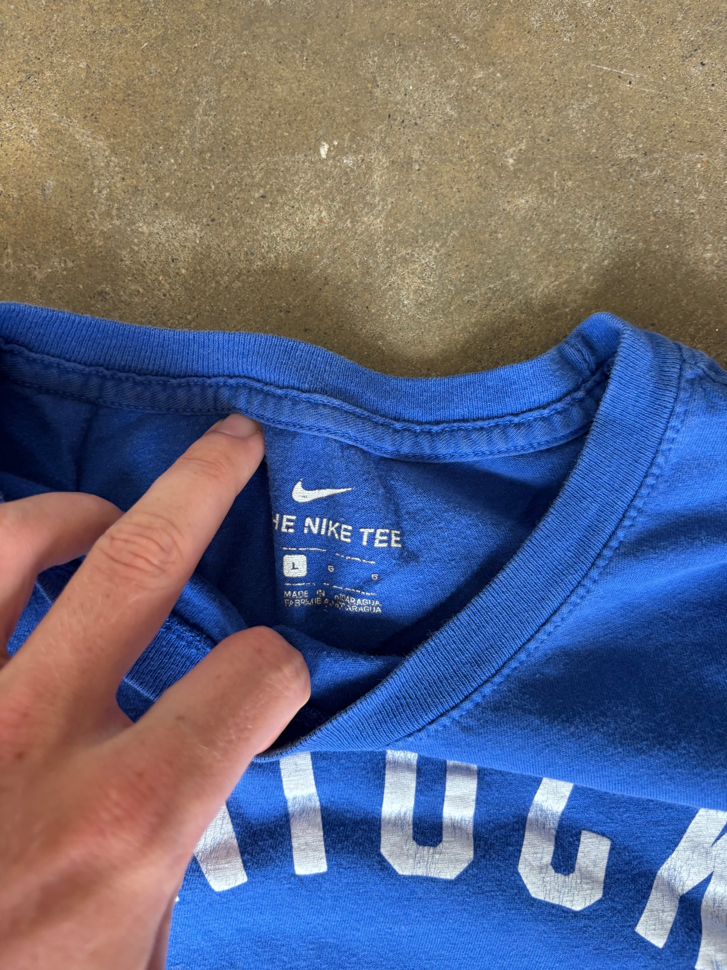 ‘00s Nike Kentucky Tee Large