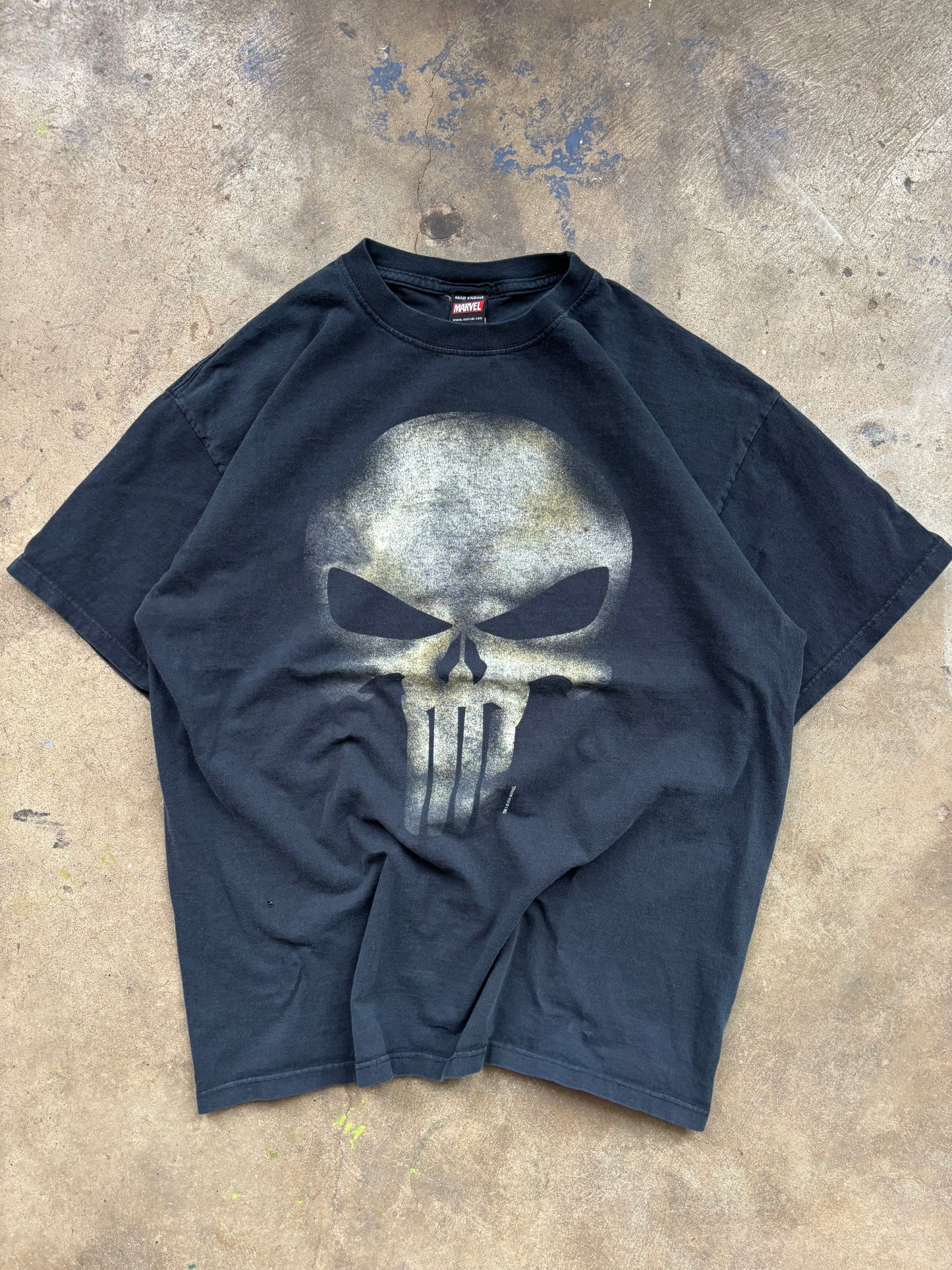 Vintage 2004 Marvel Punisher Graphic Tee XL