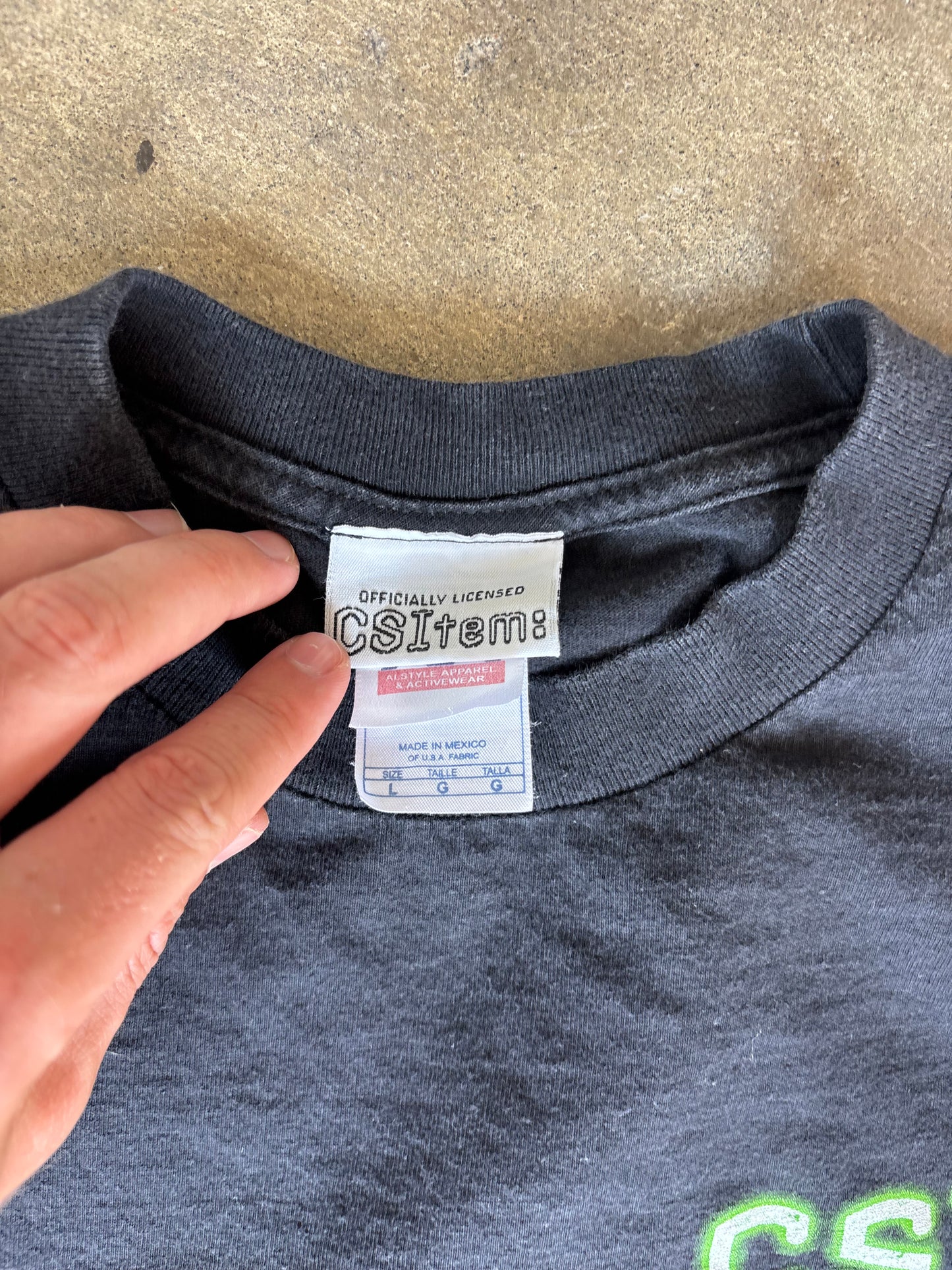 2001 CSI Graphic Tee Large