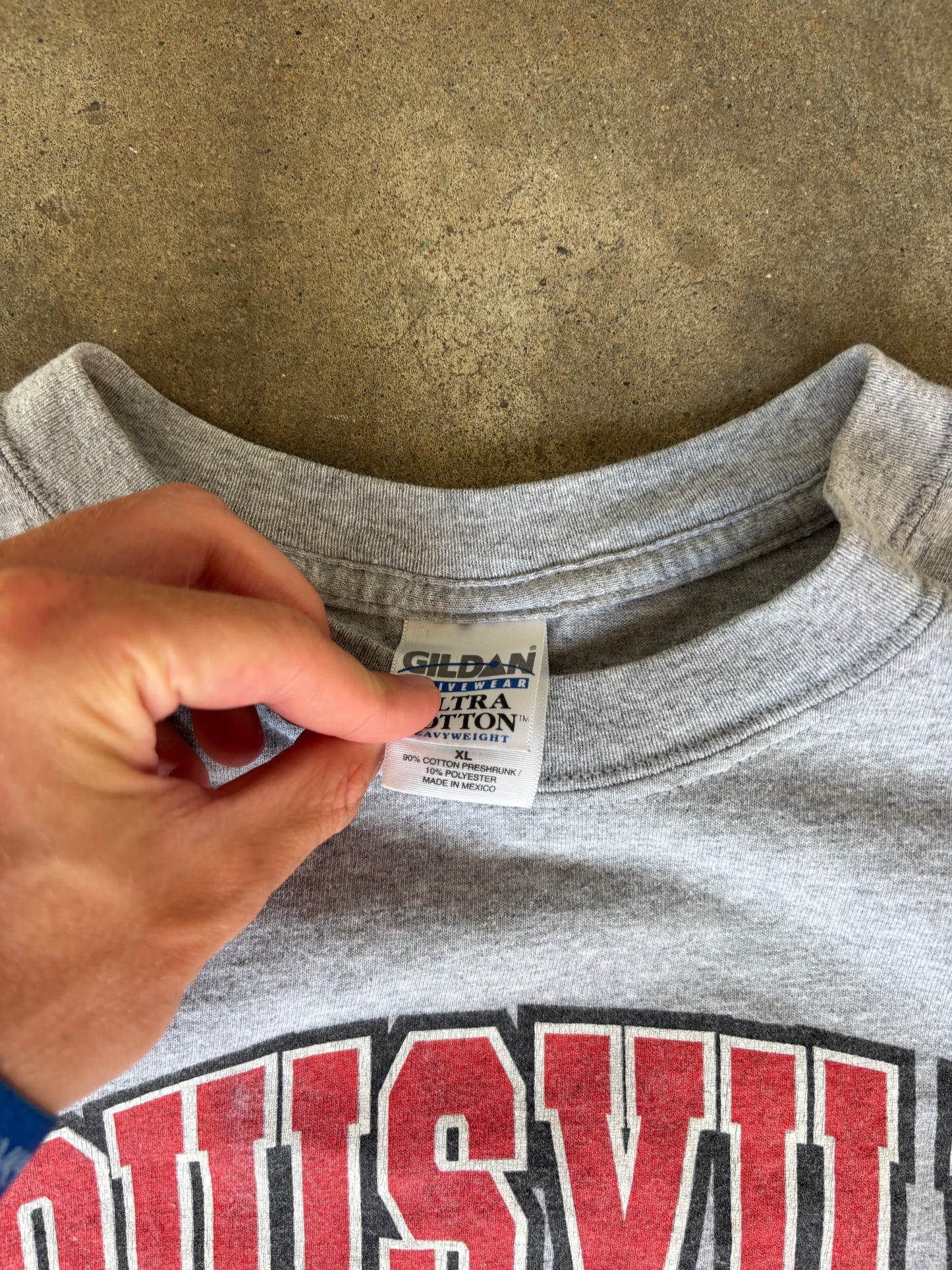 ‘00s Louisville Football Tee XL