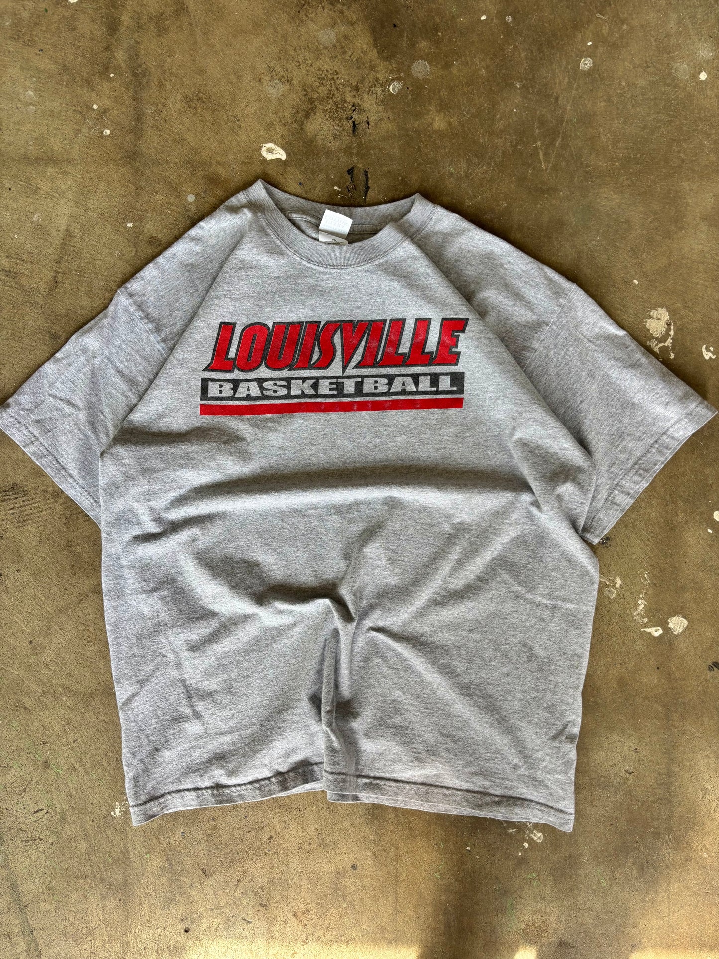 ‘00s Louisville Basketball Tee XL