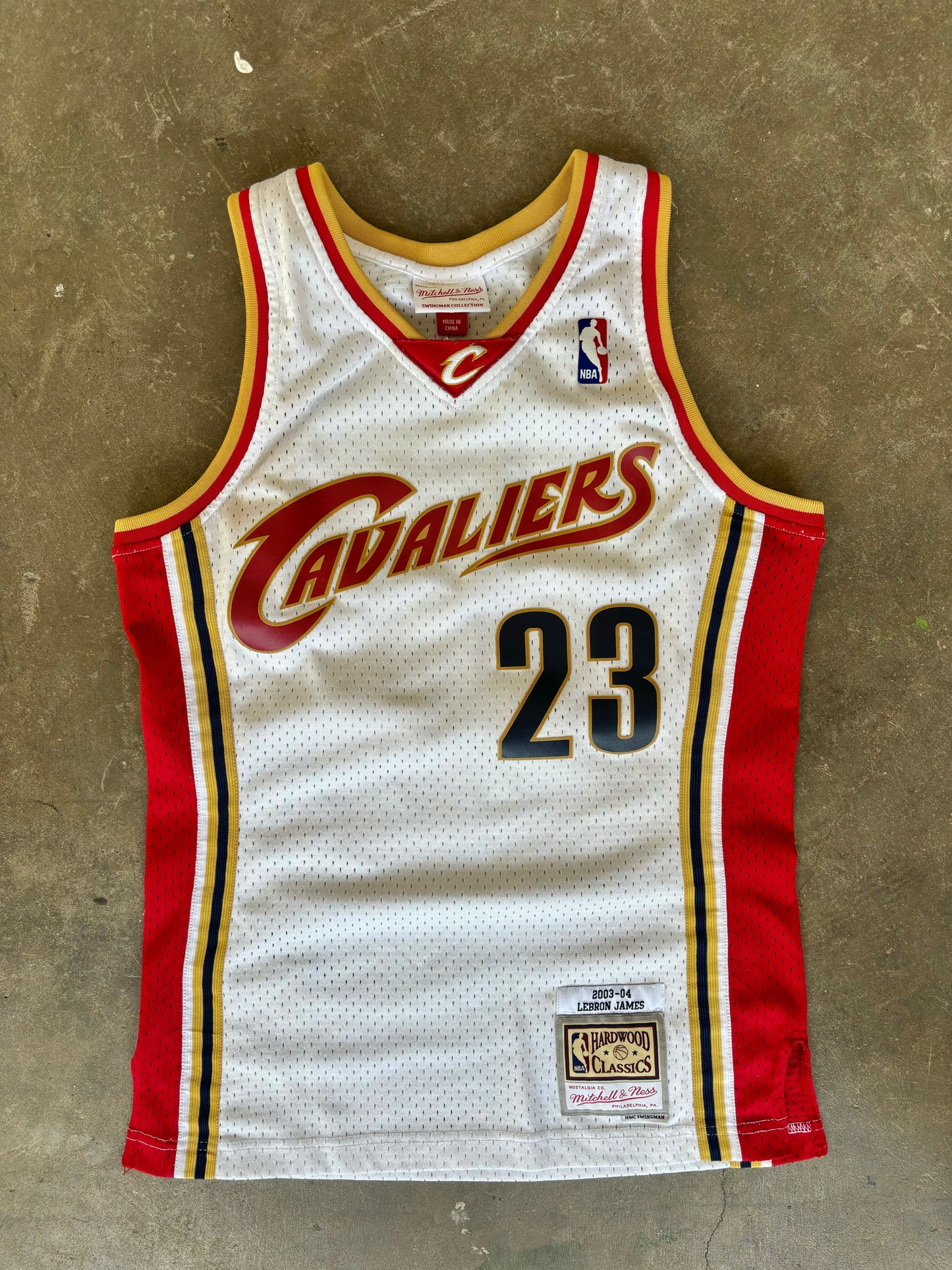 2003 Lebron James Cavs Jersey Small