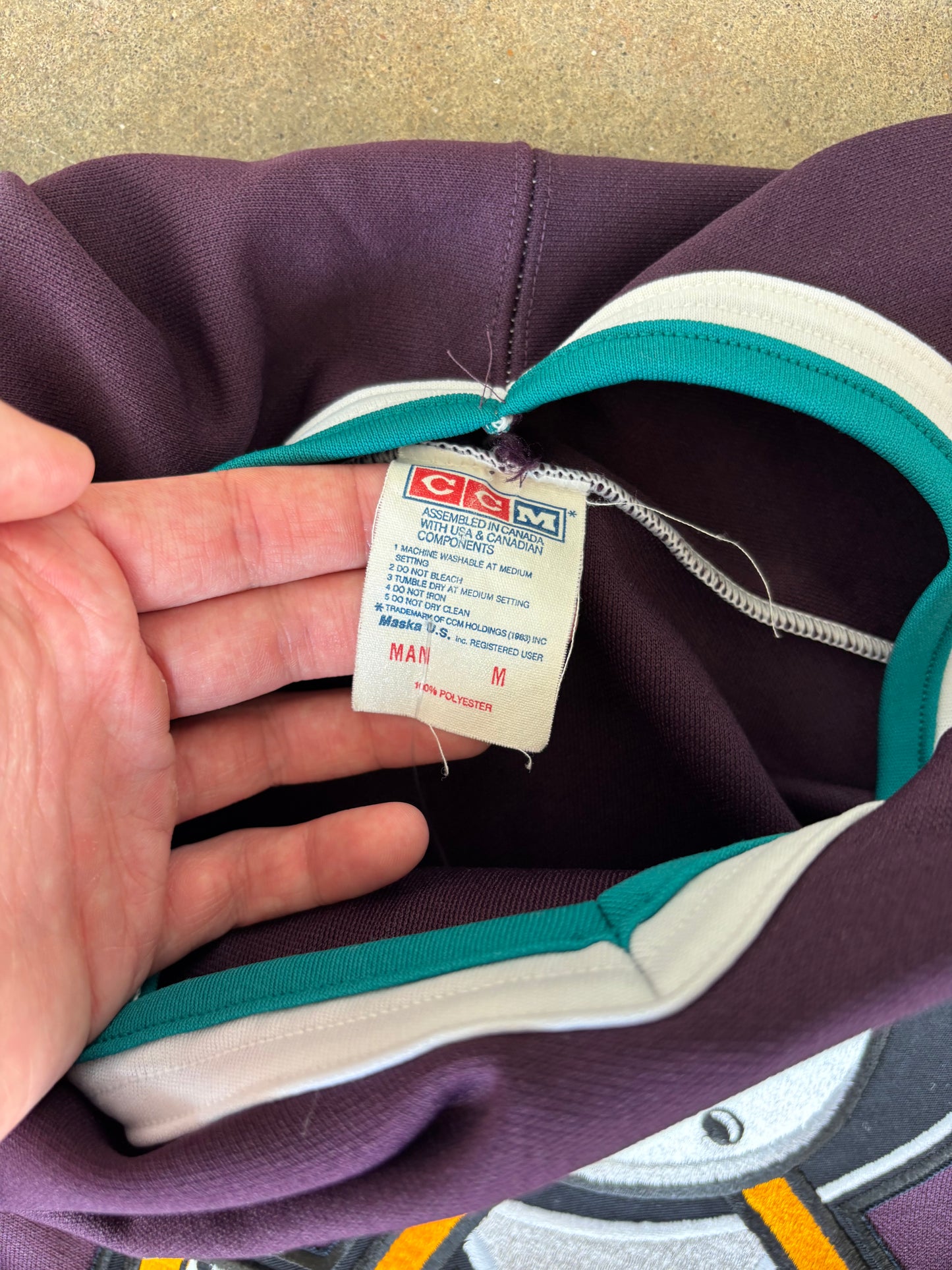 RARE Vintage ‘90s CCM NHL Mighty Ducks Jersey Medium