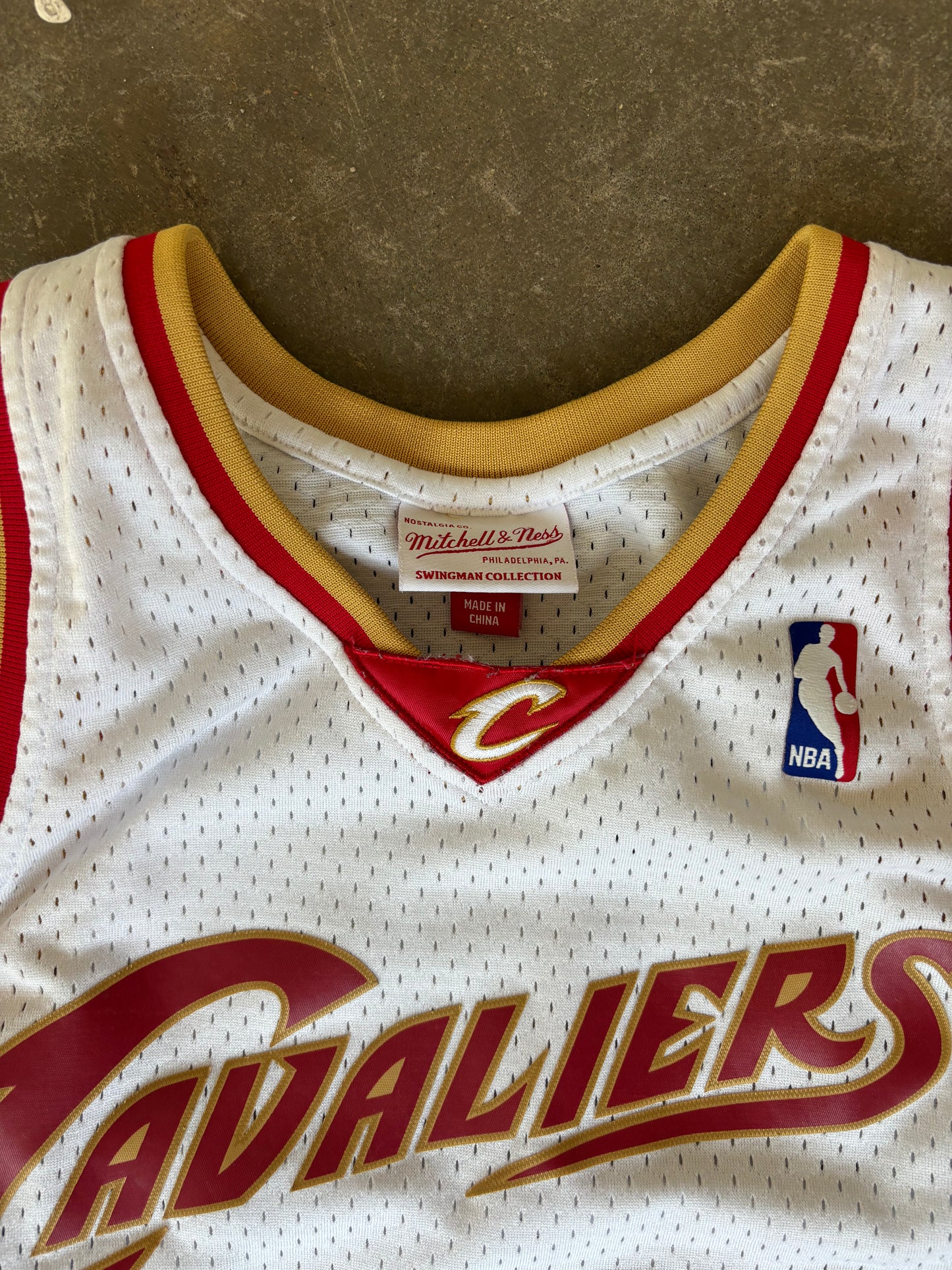 2003 Lebron James Cavs Jersey Small