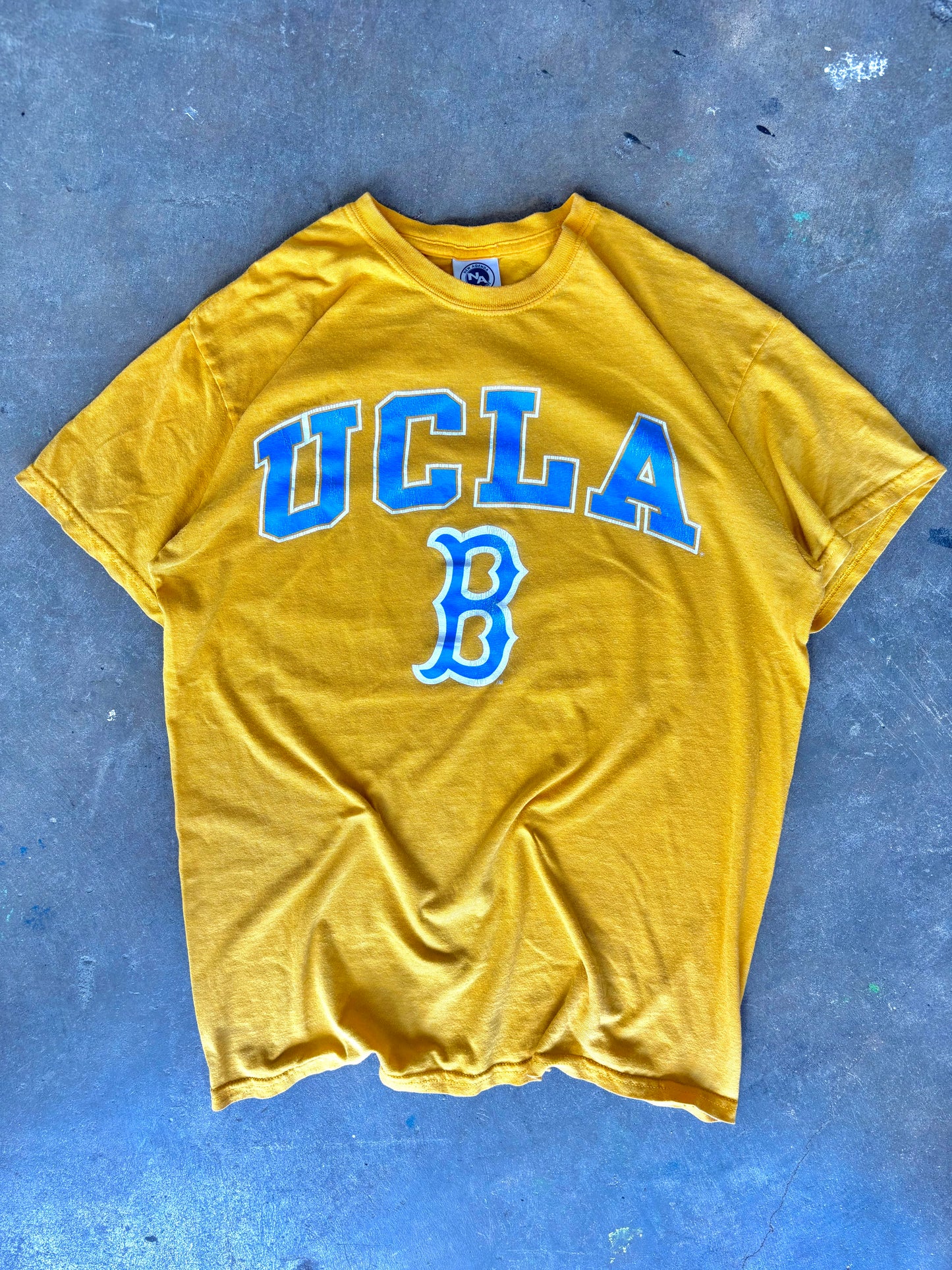 ‘00s UCLA Tee Medium